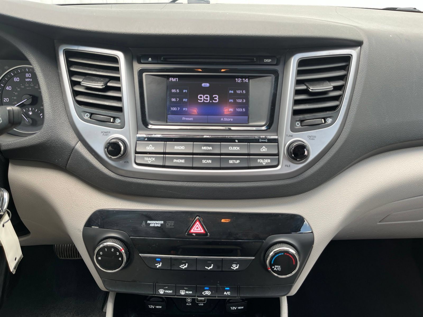 Used 2016 Hyundai Tucson SE w/ Option Group 02 FWD image 24
