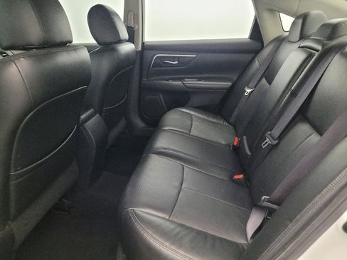 Used 2014 Nissan Altima 2.5 SV FWD image 18