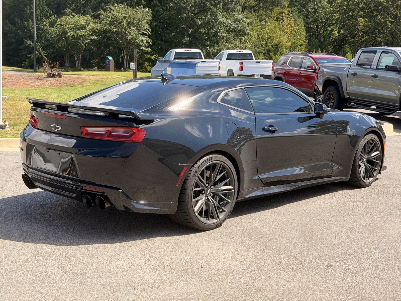 Used 2017 Chevrolet Camaro ZL1 RWD image 12