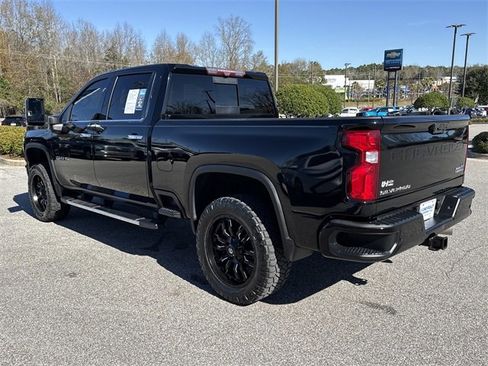 Used 2021 Chevrolet Silverado 2500 High Country w/ Z71 Off-Road Package image 4