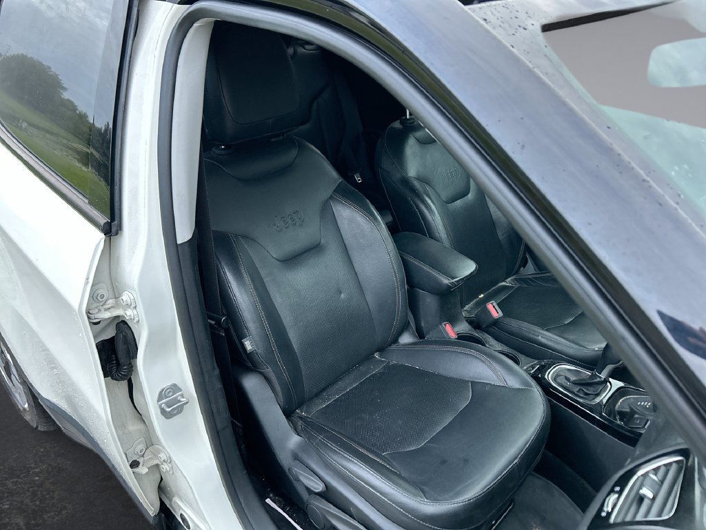 Used 2019 Jeep Compass Limited w/ Safety & Security Group AWD/4WD image 30