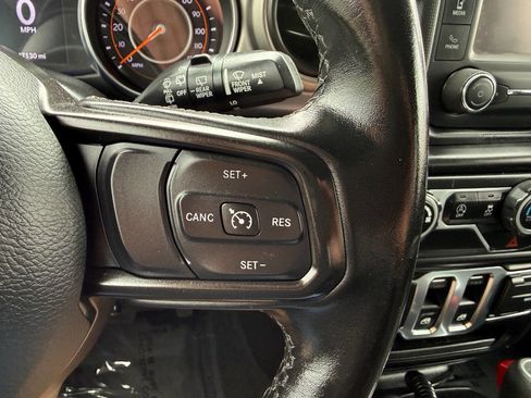 Used 2020 Jeep Wrangler Sport AWD/4WD image 34