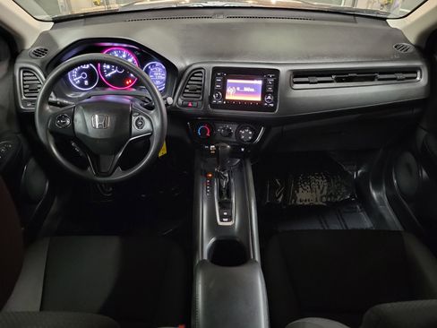 Used 2020 Honda HR-V LX image 11