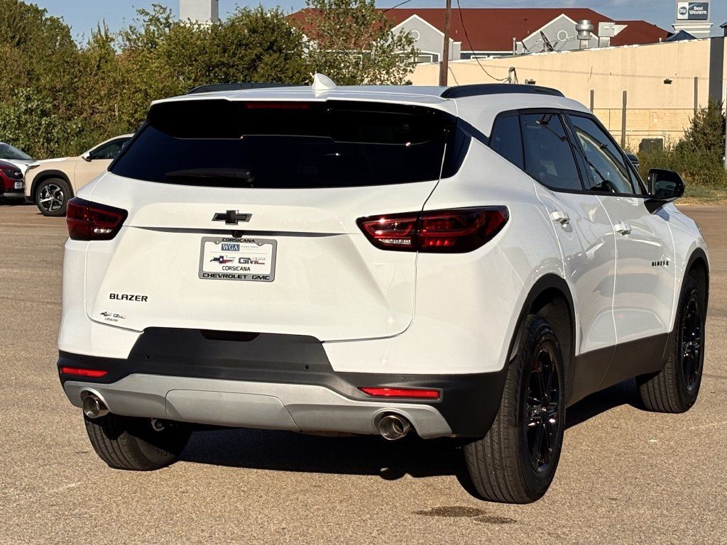 New 2026 Chevrolet Blazer LT w/ Convenience Package FWD image 6