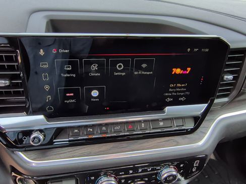New 2026 GMC Sierra 1500 SLT image 30