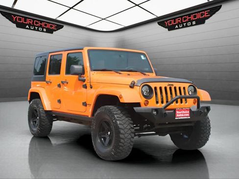 Used 2012 Jeep Wrangler Unlimited Sahara w/ Dual Top Group image 3