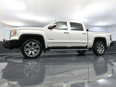 Used 2014 GMC Sierra 1500 Denali w/ Suspension Package, Off-Road image 55