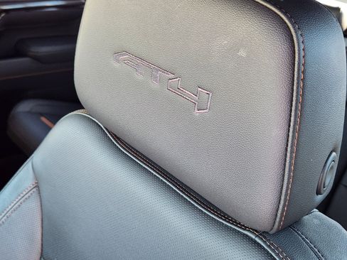 Certified 2025 GMC Sierra 1500 AT4 w/ AT4 Premium Package image 15