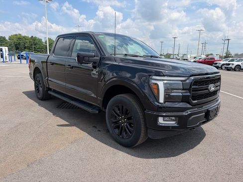 Used 2024 Ford F150 Lariat AWD/4WD image 3