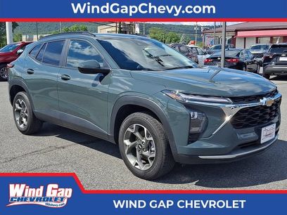 Used 2025 Chevrolet Trax LT