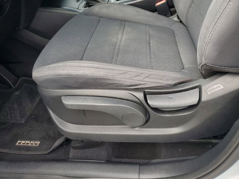 Used 2017 Kia Sorento LX image 11