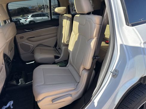 Used 2021 Jeep Grand Cherokee L Limited w/ Trailer Tow Group (B) image 12