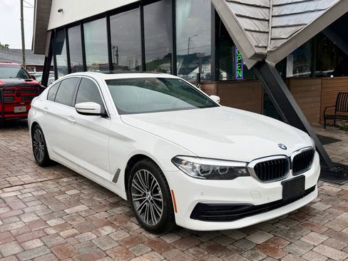 Used 2019 BMW 530i w/ Convenience Package RWD image 3