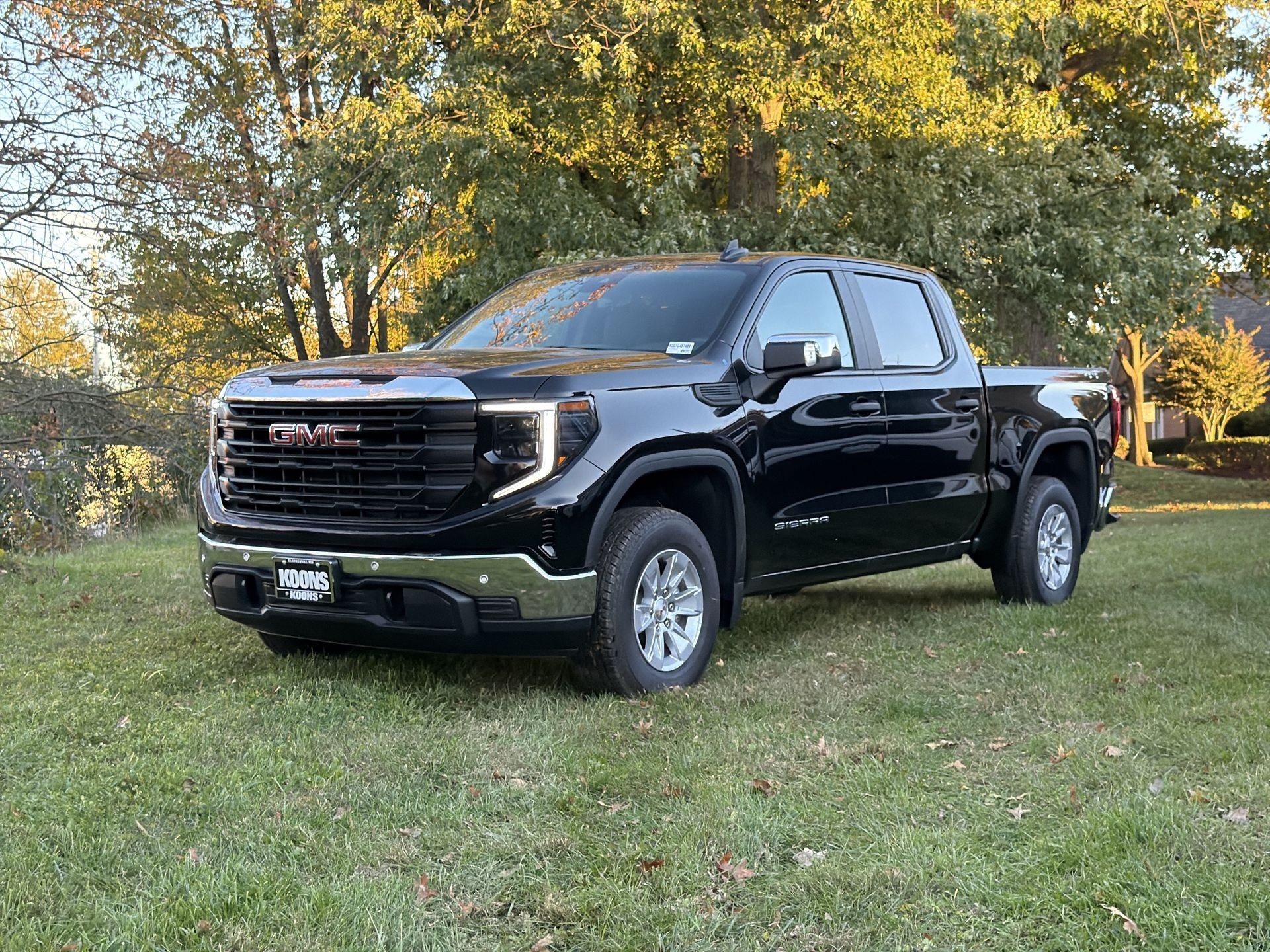 New 2026 GMC Sierra 1500 Pro w/ Pro Value Package AWD/4WD image 1