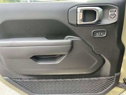 New 2025 Jeep Wrangler Sport S image 27