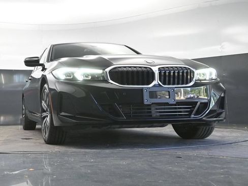 Used 2025 BMW 330i xDrive Sedan w/ Convenience Package AWD/4WD image 25