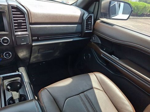 Used 2021 Ford Expedition Max King Ranch AWD/4WD image 17