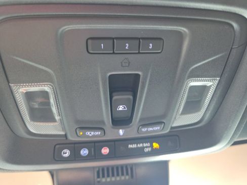 Used 2024 Chevrolet Silverado 2500 ZR2 AWD/4WD image 25