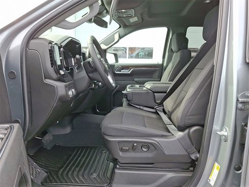 New 2025 GMC Sierra 1500 Elevation image 6