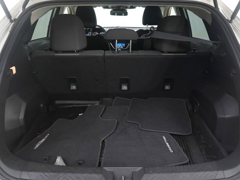 Used 2024 Subaru Crosstrek 2.0i Premium image 9