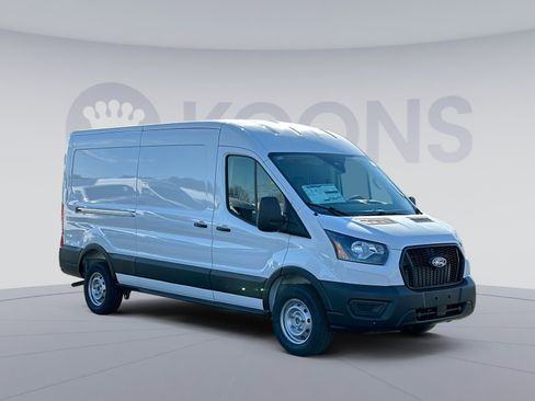 New 2026 Ford Transit 250 148 Medium Roof RWD image 10