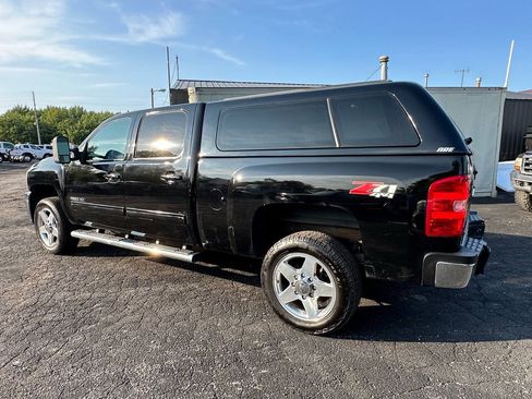 Used 2013 Chevrolet Silverado 2500 LTZ w/ LTZ Plus Package AWD/4WD image 2
