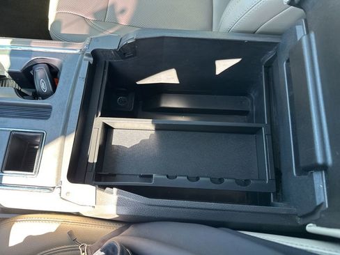 Used 2021 Ford Expedition Max XLT image 35