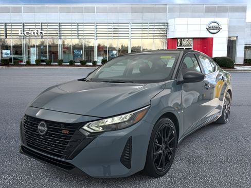 New 2025 Nissan Sentra SR w/ Midnight Edition image 1