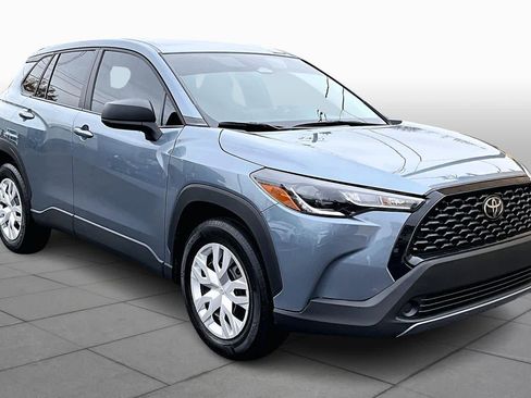 Certified 2024 Toyota Corolla Cross L image 2