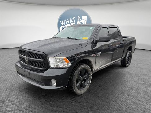 Used 2018 RAM 1500 Express w/ Express Value Package image 8