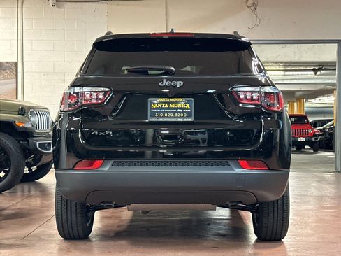 New 2026 Jeep Compass Latitude AWD/4WD image 4