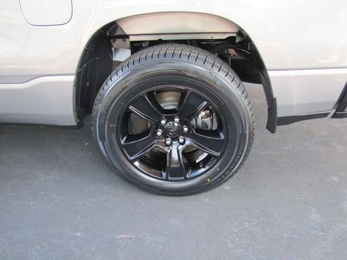 Used 2021 RAM 1500 Big Horn image 31