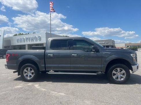Used 2017 Ford F150 XLT w/ Equipment Group 302A Luxury AWD/4WD image 7