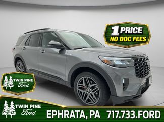Used 2025 Ford Explorer ST-Line w/ ST-Line Street Pack AWD/4WD video 1