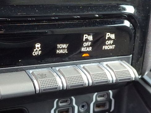 Used 2021 RAM 1500 Big Horn AWD/4WD image 27