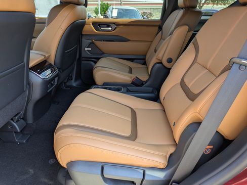 New 2026 Nissan Armada SL w/ Captain's Chari Seat Package image 12