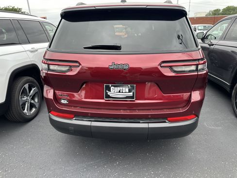 New 2025 Jeep Grand Cherokee L Altitude AWD/4WD image 7