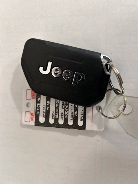 Used 2024 Jeep Wrangler Unlimited AWD/4WD image 31