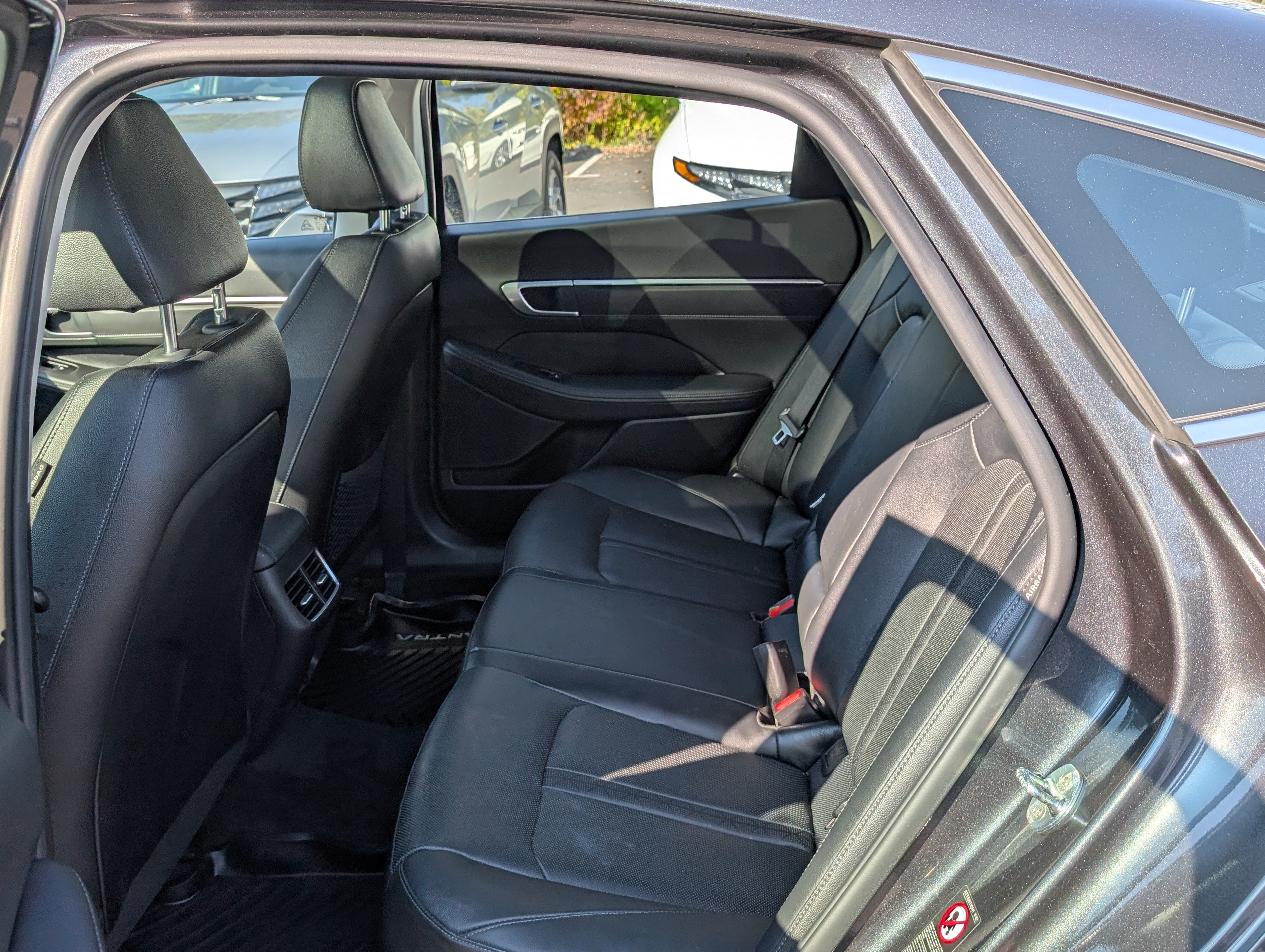 Used 2022 Hyundai Sonata Limited FWD image 11
