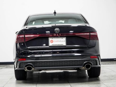 Used 2025 Volkswagen Jetta GLI Autobahn FWD image 11