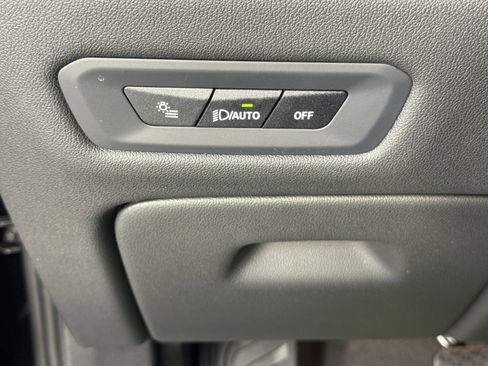 Used 2024 BMW X5 sDrive40i w/ Premium Package image 19