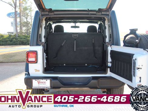 Used 2022 Jeep Wrangler Sport image 10