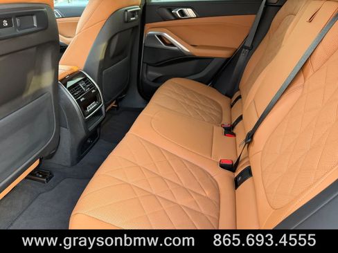 Used 2023 BMW X6 xDrive40i w/ Premium Package image 13