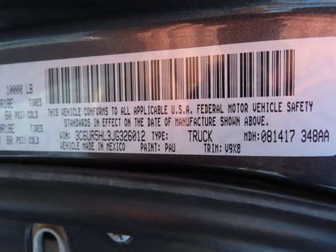 Used 2018 RAM 2500 Tradesman w/ Chrome Appearance Group image 25