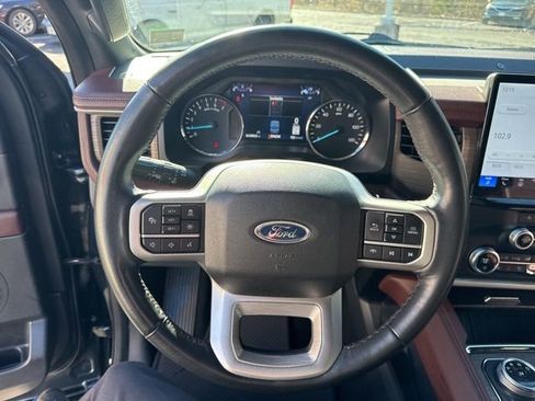 Used 2024 Ford Expedition Max Limited image 17
