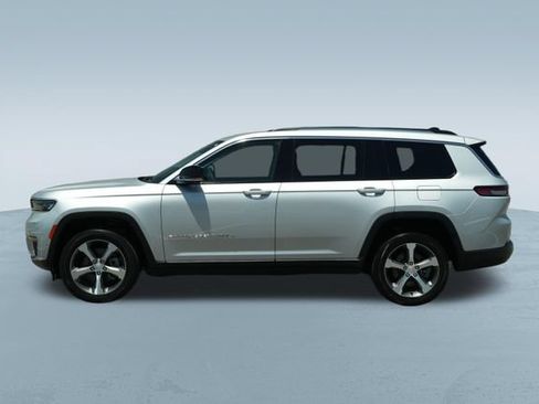Used 2023 Jeep Grand Cherokee L Limited w/ Luxury Tech Group II AWD/4WD image 4