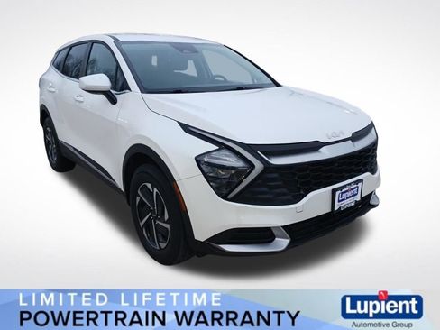 Used 2023 Kia Sportage LX image 1