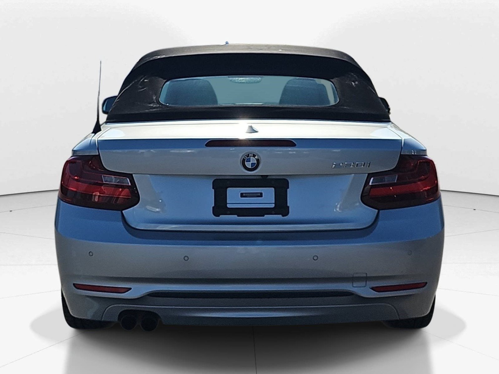 Used 2017 BMW 230i Convertible RWD image 5