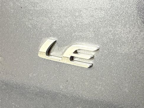 Used 2019 Toyota Corolla L image 12