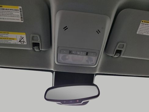 Used 2021 Chevrolet Trax LT w/ Premium Seat Package image 19